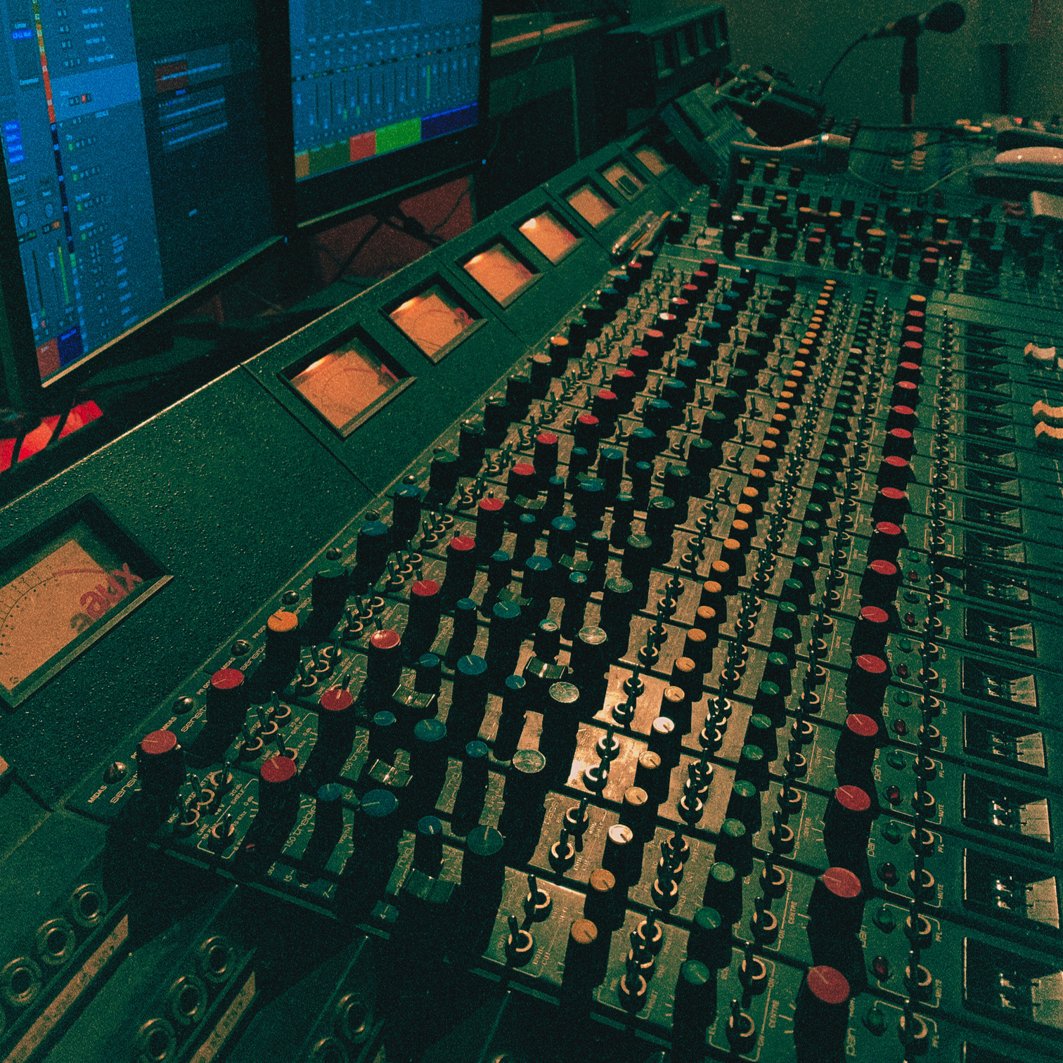 the MIDAS mixing desk, hand wired in 1975
